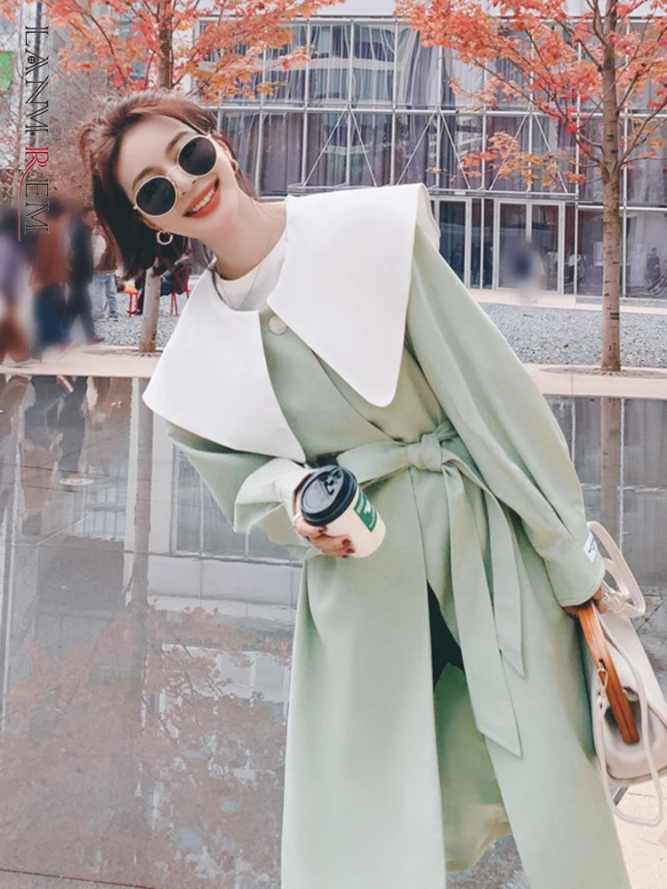 

LANMREM Patchwork Single Button Trench For Women Color Block Puff Sleeve Belt Long Coat 2022 Spring Female Fashion 2N724