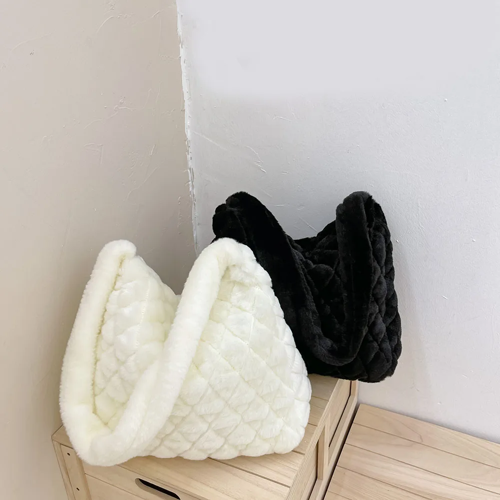 

Large Capacity Autumn Winter Fluffy Crossbody Bags Fashion Soft Plush Women Shoulder Bags Solid Color Casual Female Handbags