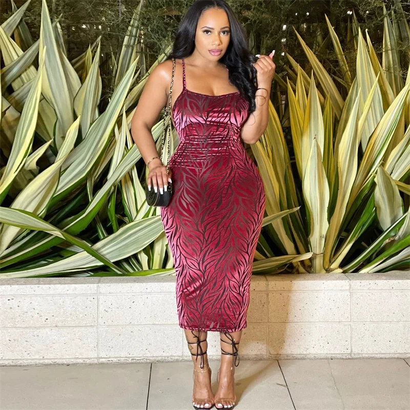 

Женское бархатное платье-миди без рукавов, с открытой спиной