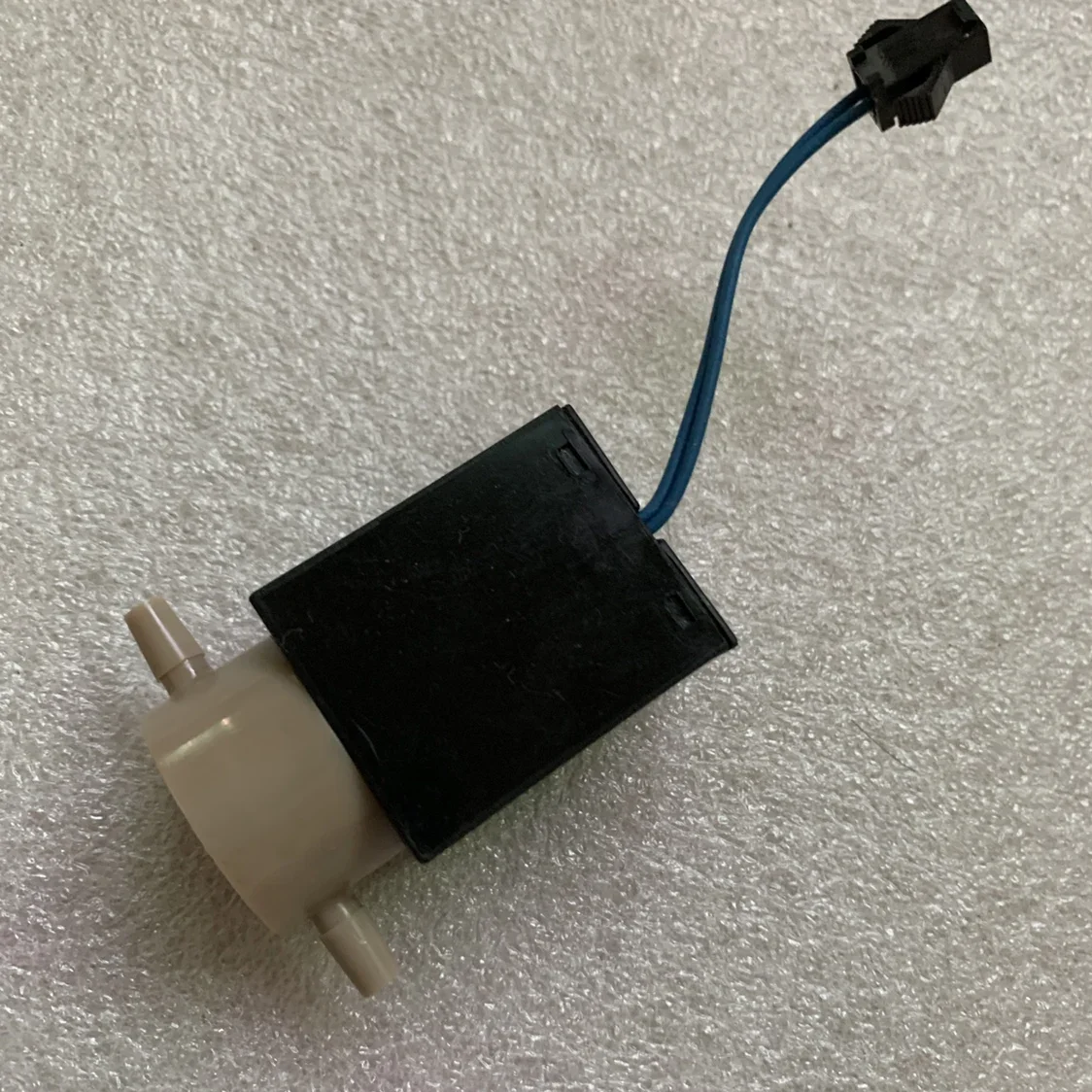 Япония TAKASAGO High Sand DC двухходовой электромагнитный клапан WTA-2K-N4G-12 12VDC 200kpa