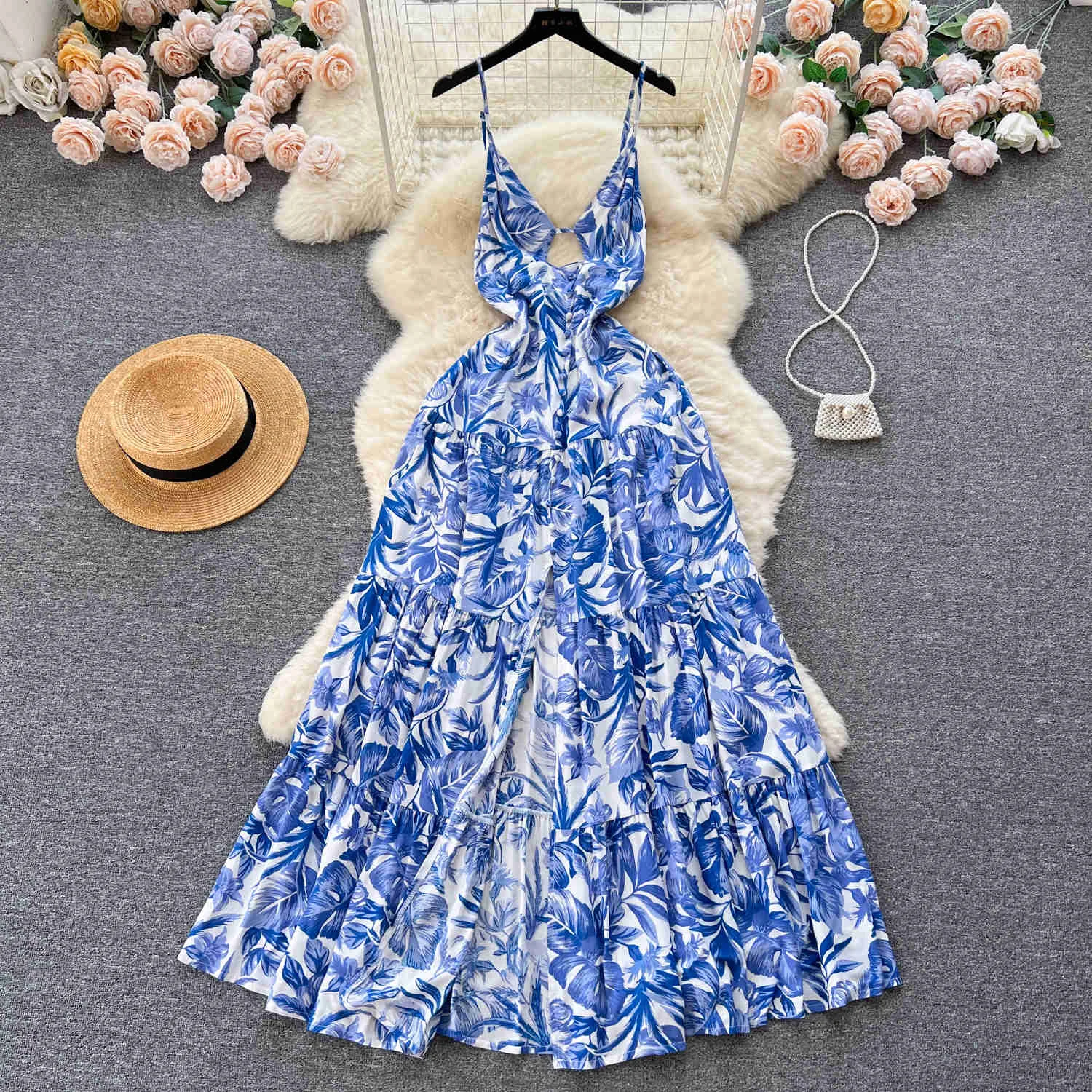 

Summer Retro Floral Print Suspender Dress for Women Sexy Hollow Out Strap Sleeveless Backless Slim A Line Split Beach Maxi Dress