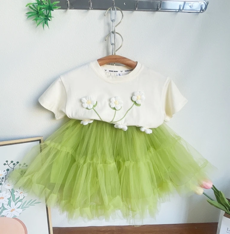 

Оптовая продажа, новинка 2023, модные летние комплекты для маленьких девочек, блузка + сетчатая юбка