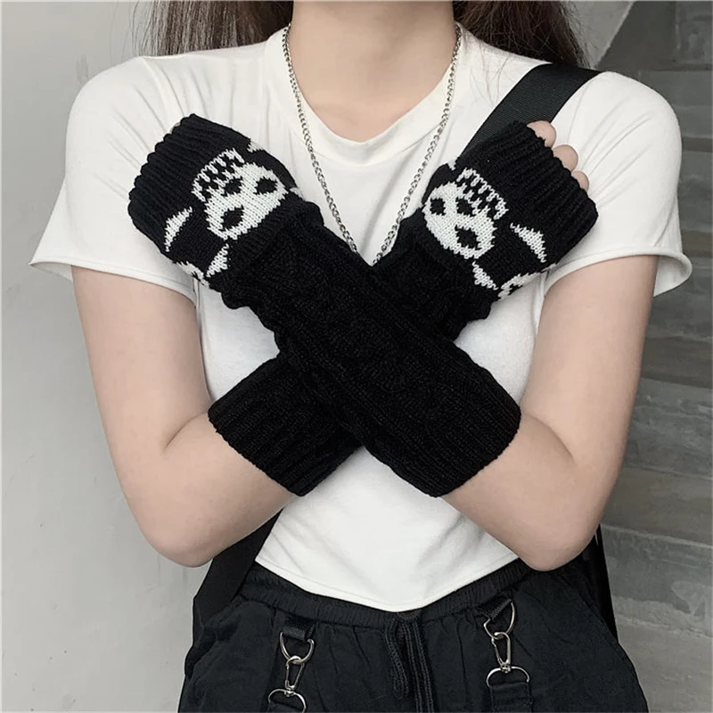 

Перчатки в стиле Харадзюку с черным черепом, Японские Женские Вязаные теплые длинные перчатки с полупальцами, готические панковские рукава, рукавицы без пальцев