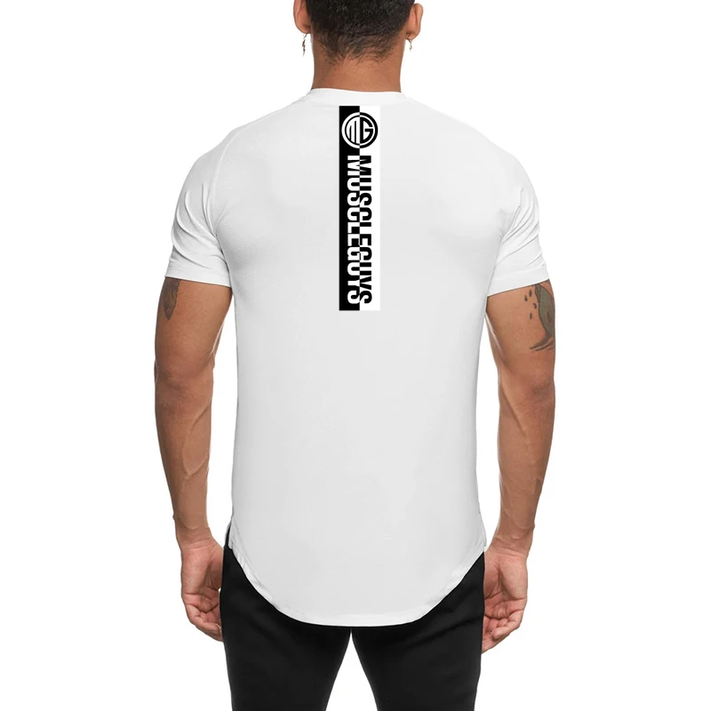 

Футболка мужская быстросохнущая с V-образным вырезом и коротким рукавом