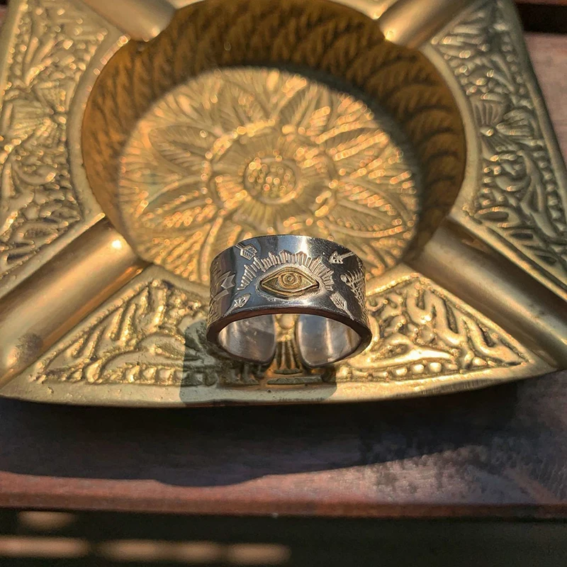 

New Design Domineering Retro Eye Totem Ring Men's Trend Fashion Style Jewelry Accessories
