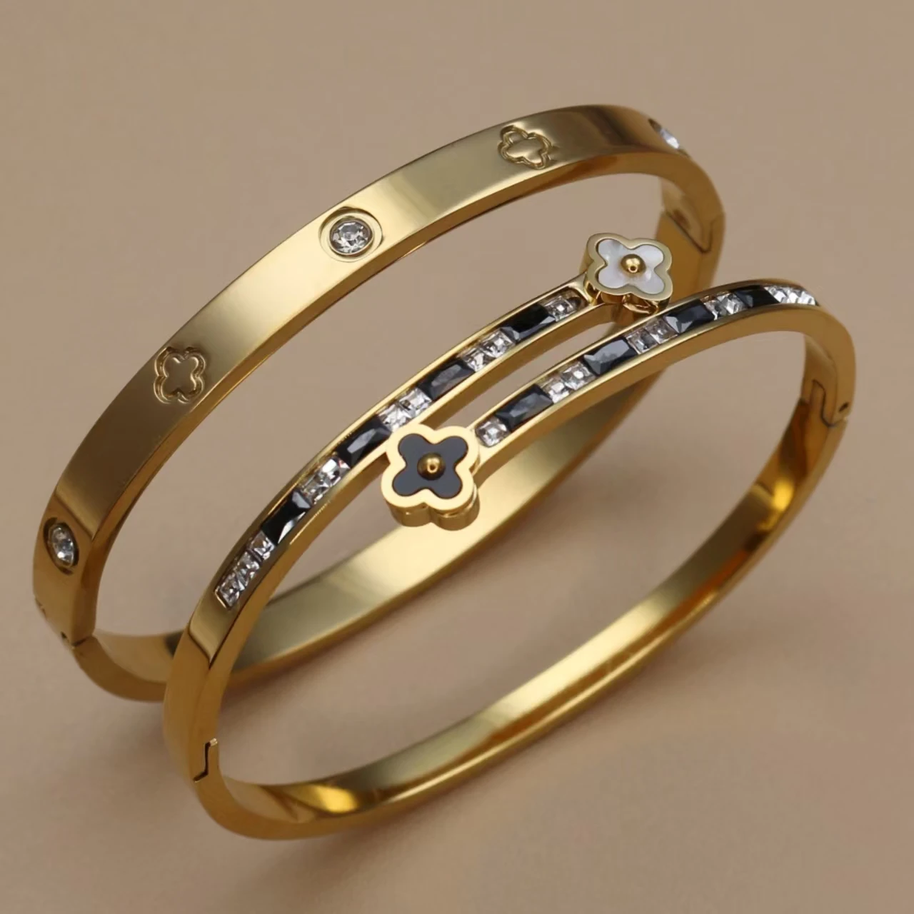 XCB-001 Браслет из нержавеющей стали с четырьмя листами клевера и кристаллами