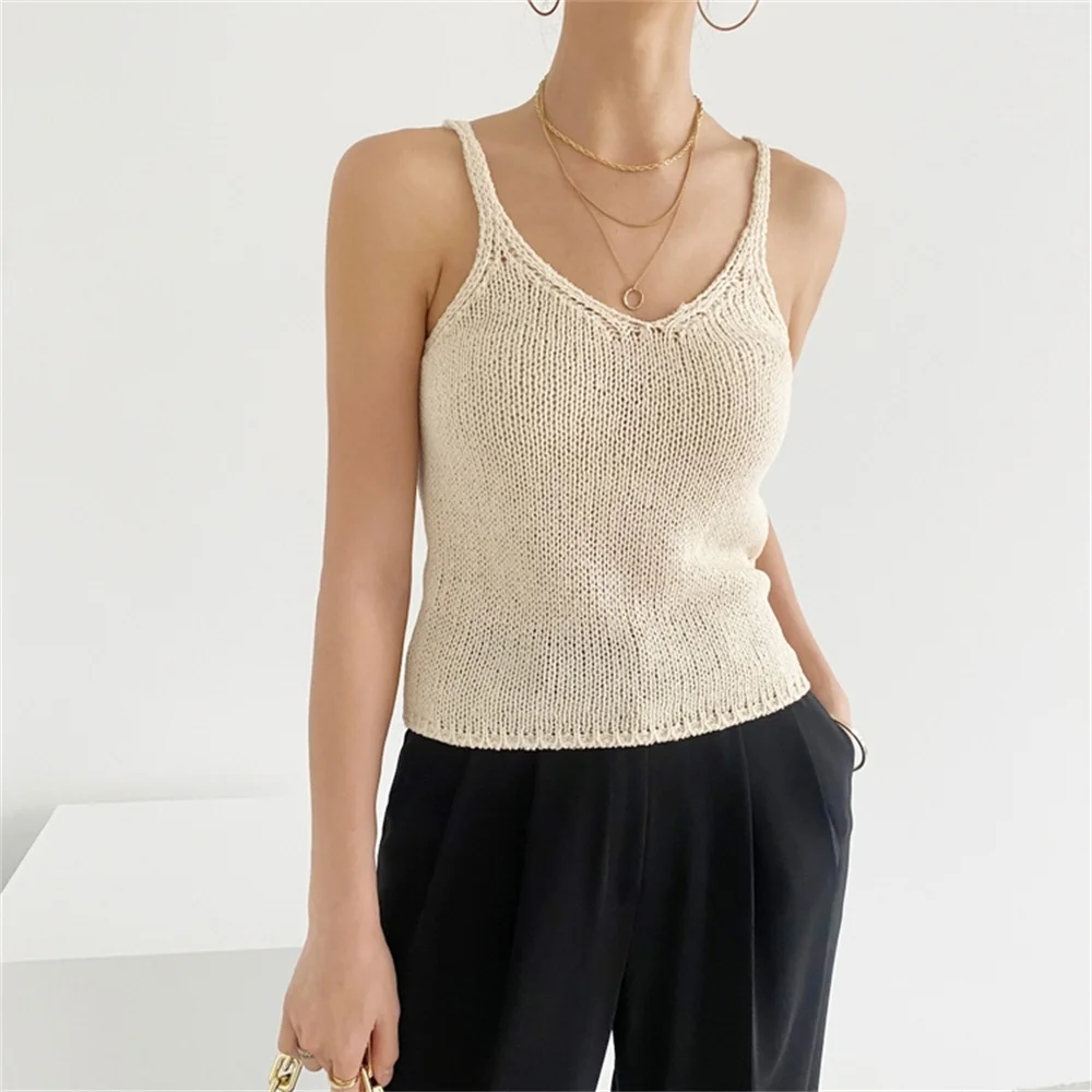 

Женская Трикотажная майка с лямкой на шее Alien Kitty, повседневный облегающий свитер без рукавов, лето 2022