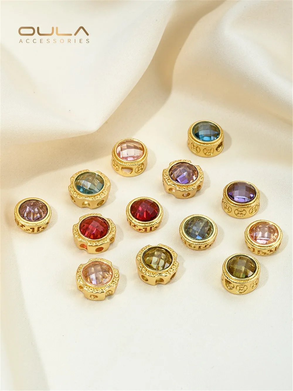 Медное покрытие матовое золото инкрустированное цирконом пористые круглые