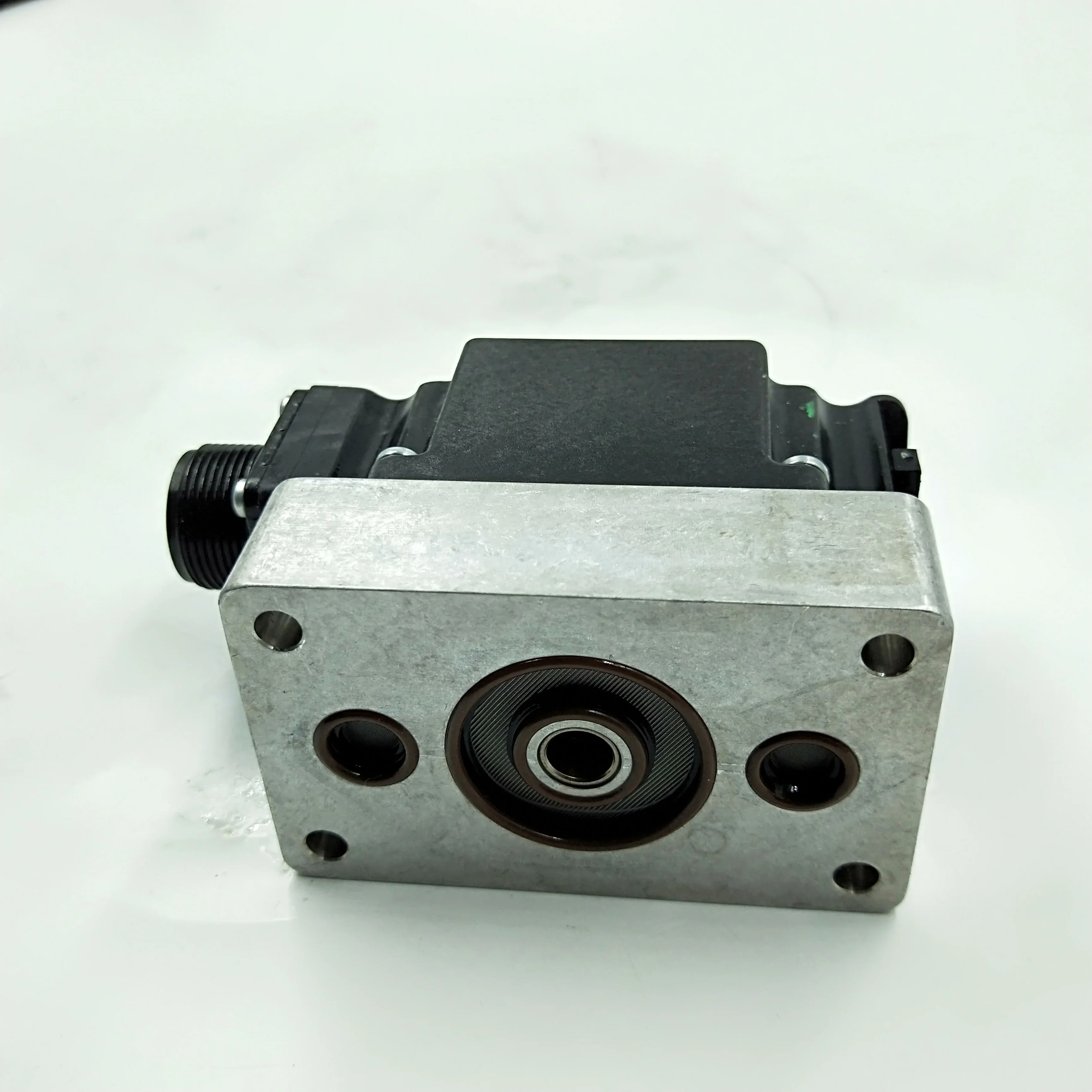 Сервомагнитный клапан DAN-FOSS MCV MCV116A3101 MCV105C3026 MCV116 MCV105