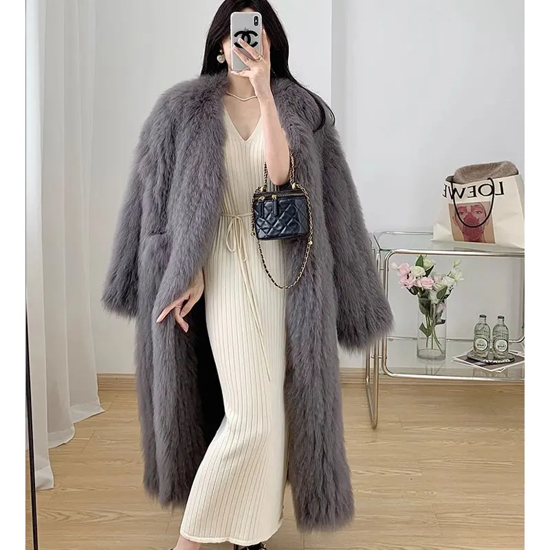 Рисунок 3 - Женское длинное пальто из искусственного меха