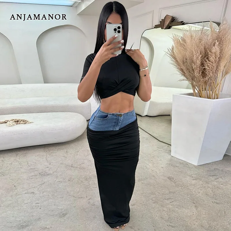 Женский джинсовый костюм с юбкой и коротким рукавом на лето