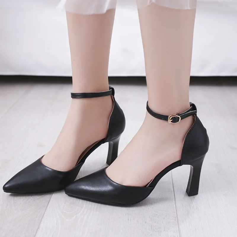 

2023 Fashion Women's Sandals Elegant Pointed Toe Buckle High Heels Wedding Shoes High Heels Sandals White Black Women's Shoes