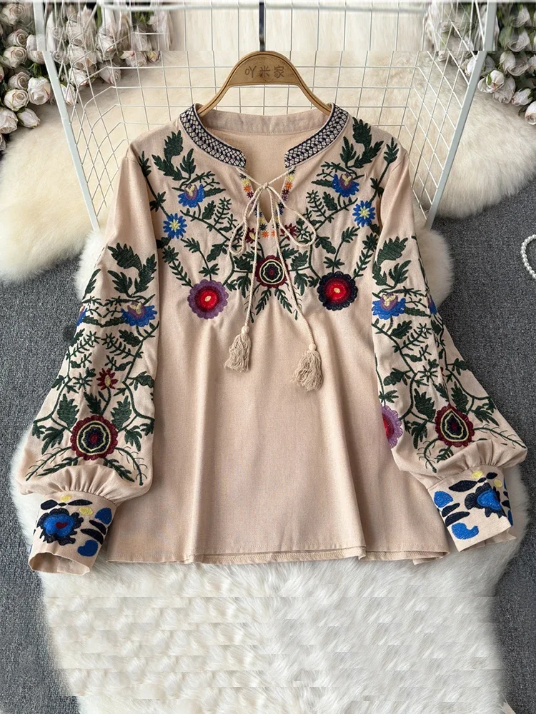 Женская блузка в стиле ретро со шнуровкой и V-образным вырезом