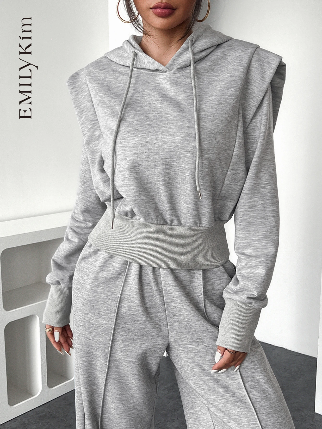 Комплект брюк осенне-зимний однотонный женский костюм с капюшоном топ длинными