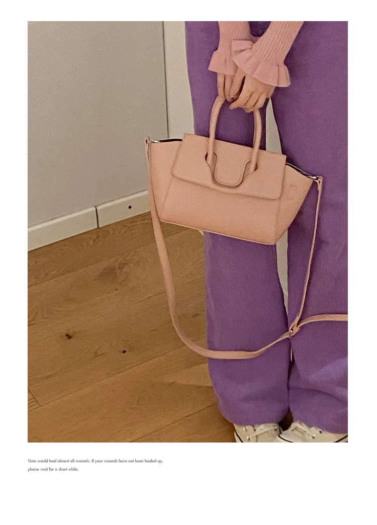 

Luxury designer women's bag travel high return rate large retro fashion brand classic fashion backpack