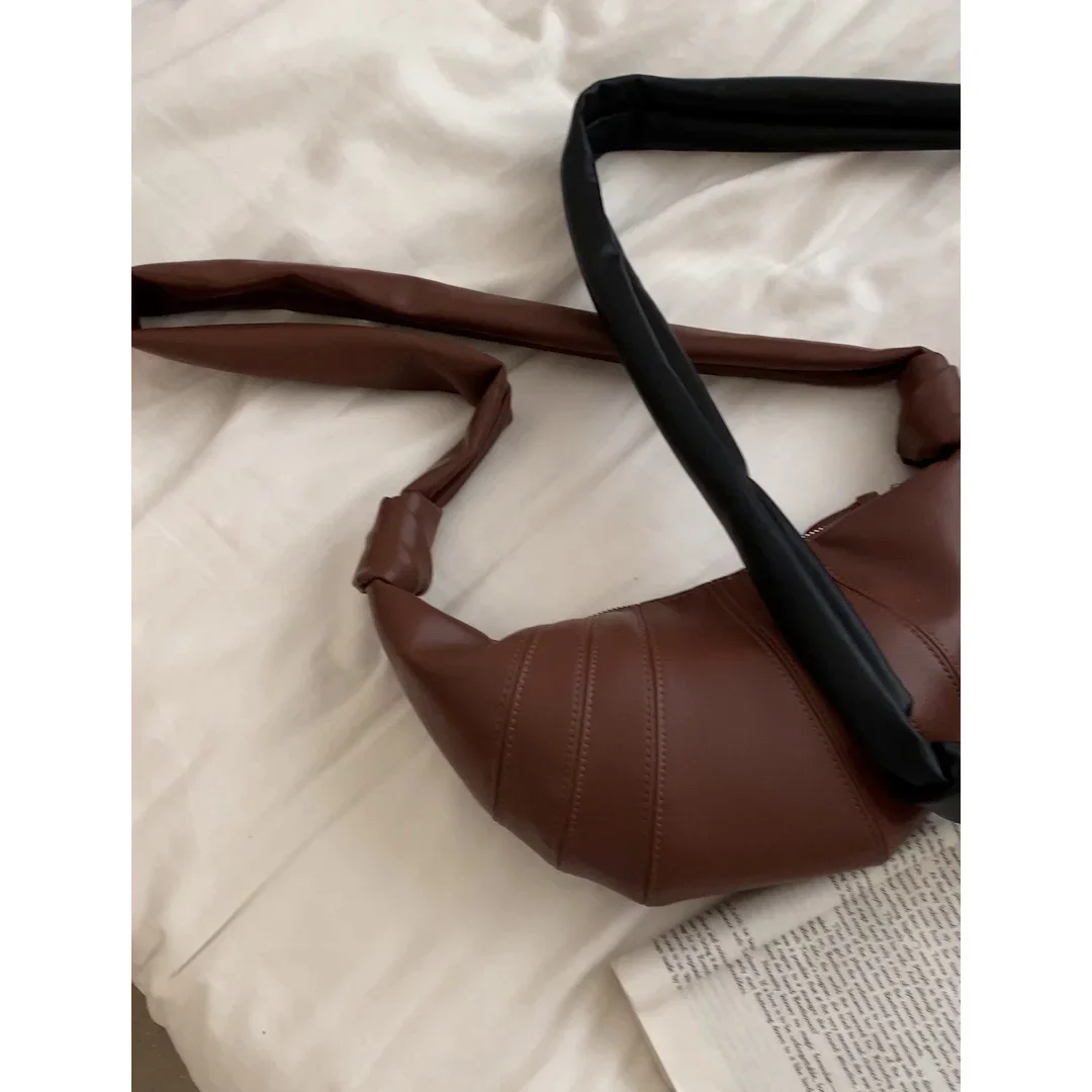 

Fashion Casual Shaped Chest Bag Croissant Bag for Women Designer Luxury Brand Shoulder Messenger Handbag Small Purse Top Quality