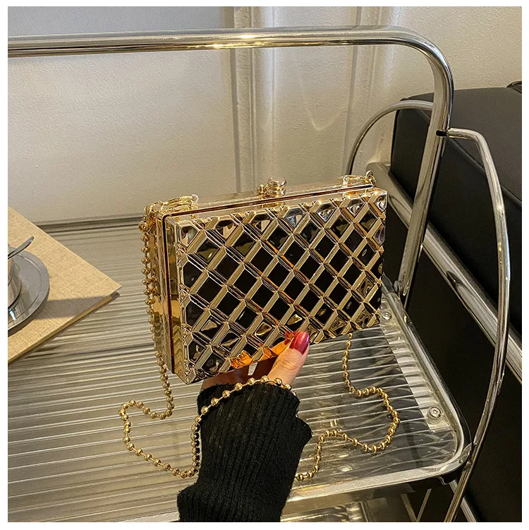 

Женская сумка через плечо в форме коробки, акриловая сумка с золотой цепочкой