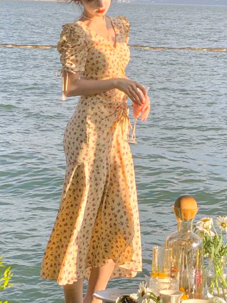 

2022 Summer Korean Fashion Elegant Midi Dress Woman Floral French Vintage Dress Casual Party Sexy Short Sleeve Dress Design Chic