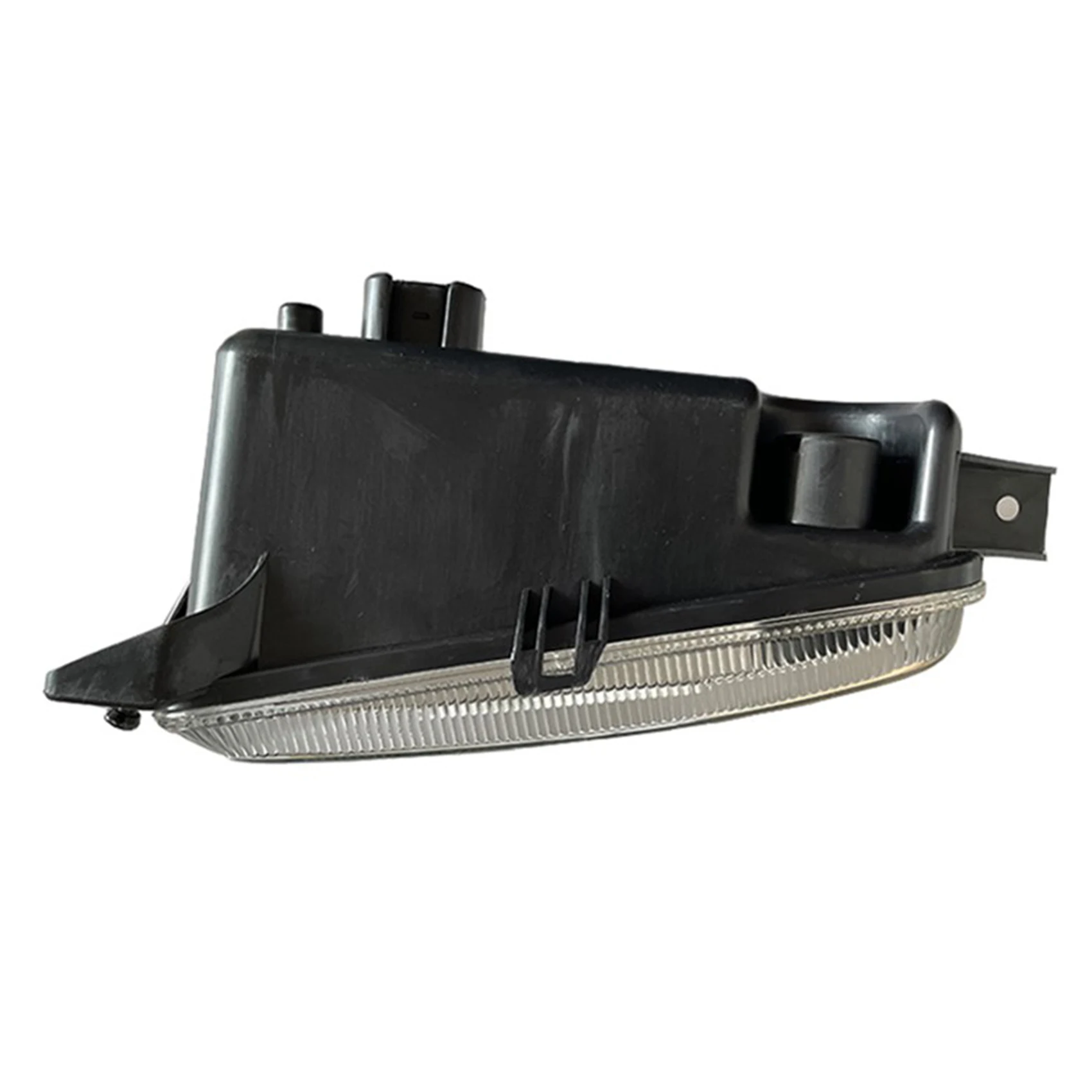 Передние левые дневные ходовые огни для Benz Actros MP2 MP3 Truck 9438200156 9438200056 |