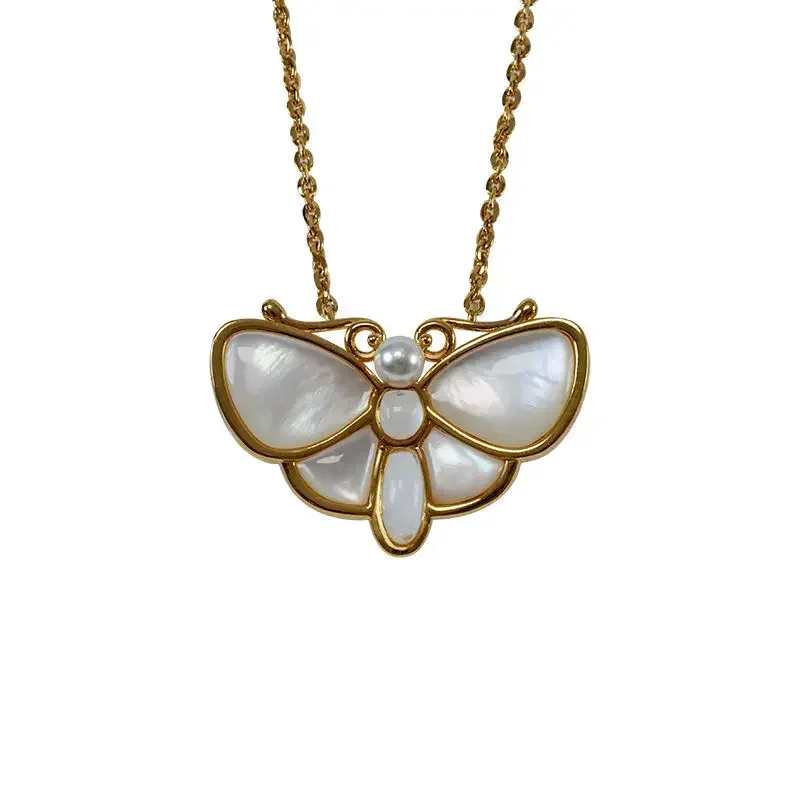 Элегантная и простая подвеска в виде бабочки с белым жемчугом