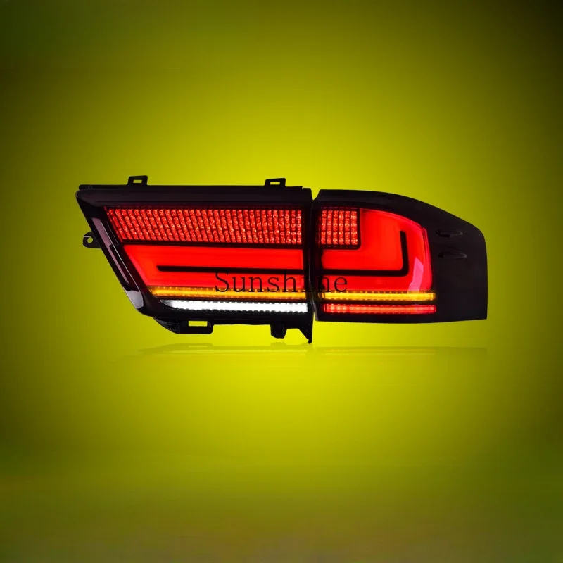 Специально для заднего фонаря LC300 в сборе 22-23 модифицированного светодиодного с