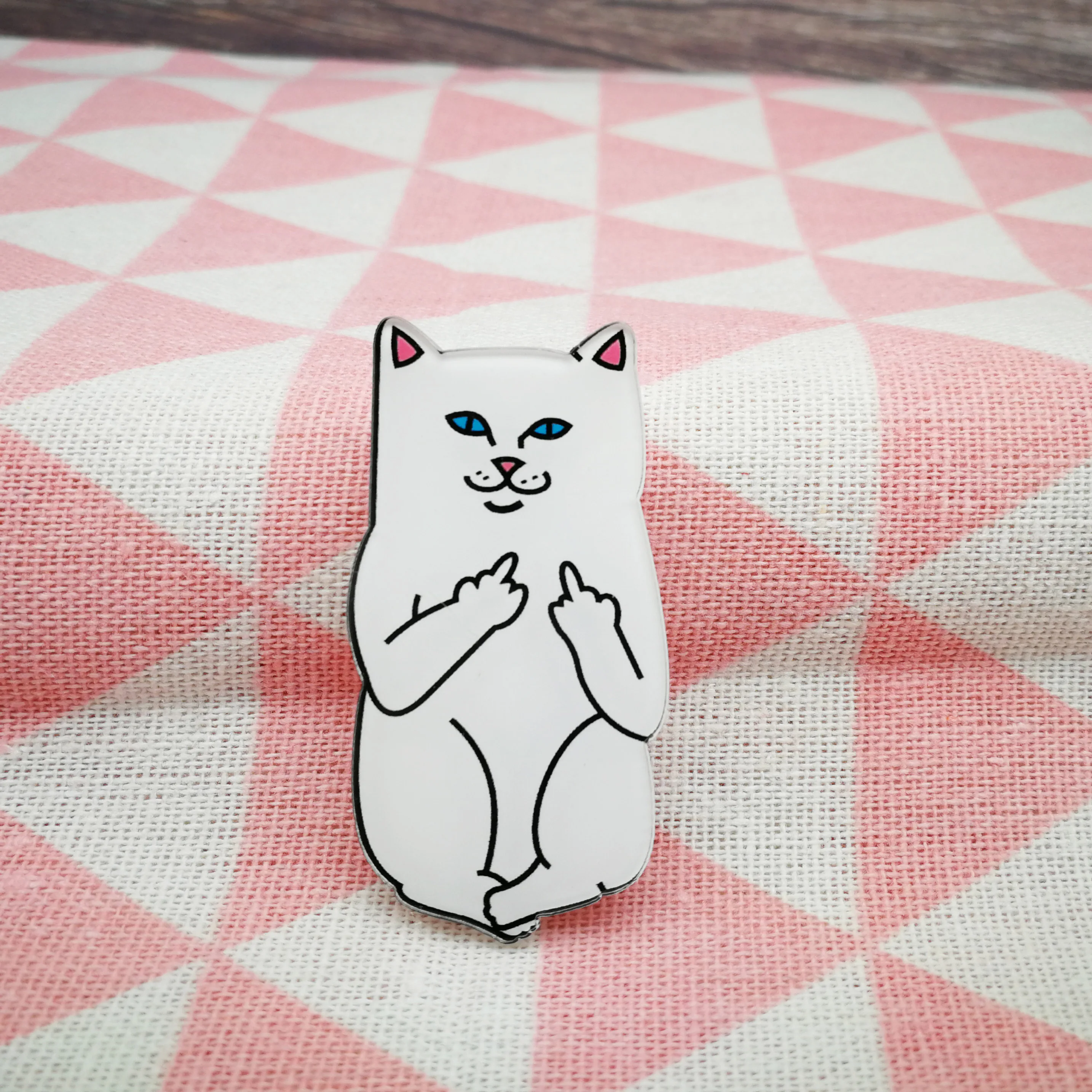 

New Icons for Clothes White Cat Icon Badges for Backpack Cute Cartoon Decoration kawaii Brooch Pin Animal Acrylic Brooches