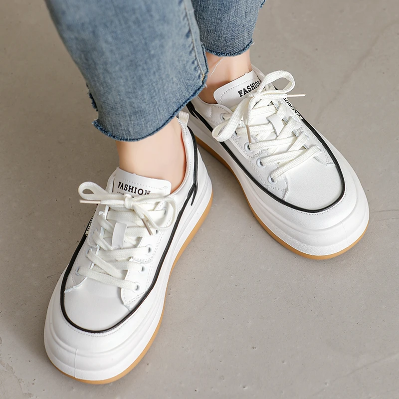 

Xiaobai Shoes 2022 Spring and Autumn New Street Shooting Ins Tide Thick Bottom Sports Leisure Comfortable Lace Up Old Shoes
