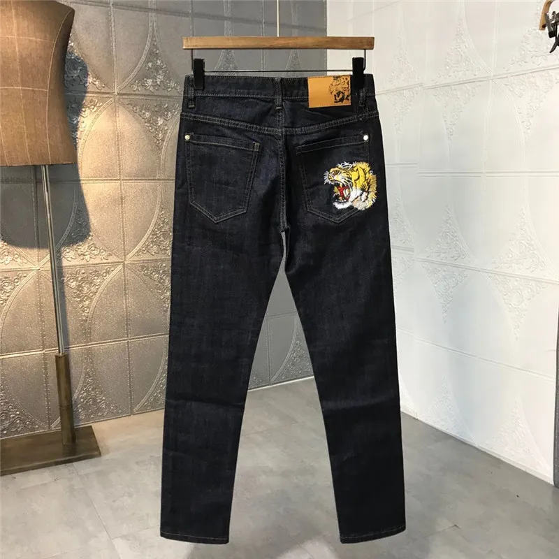 

High New 2021 Classical Vintage Morden Future Luxurious Embroidered tiger jeans Cotton Denim Pants comfort casual 28-38 #N403