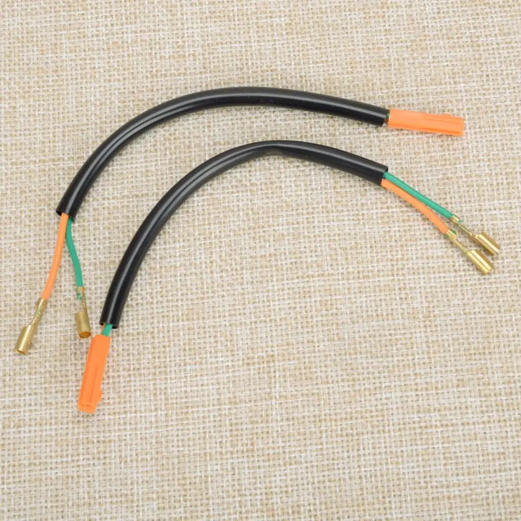 

2Pcs 2 Wire Turn Signal Light Cable Plugs Fit for Honda CBR500R 600RR 650F 650R 1000RR CRF250L 300L CTX700N MSX125 NC700 2 Pin