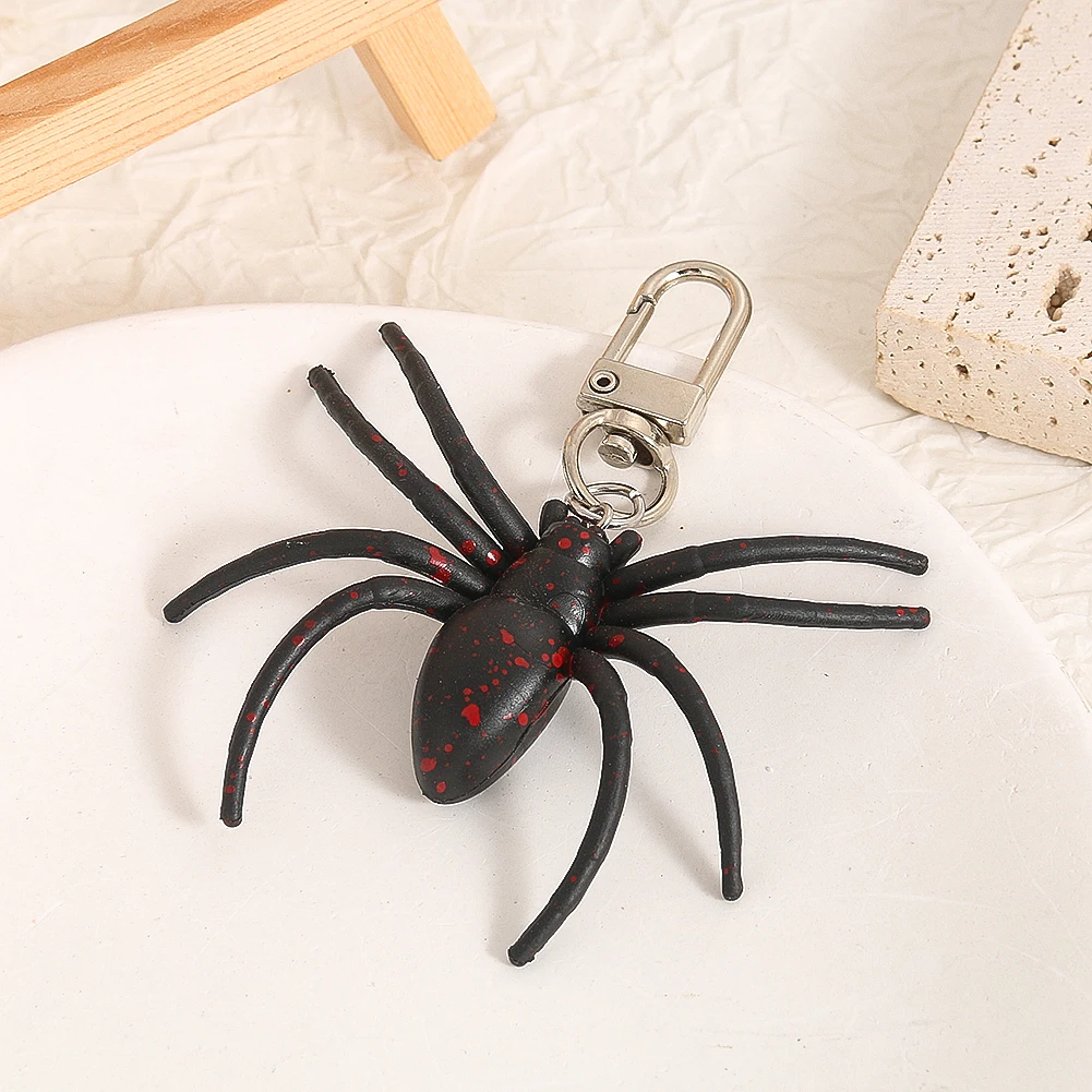 

Simulation Spider Resin Keychain Simulation Insects Funny Animals Backpack Pendant Car Key Ring for Boys Men Jewelry Gift