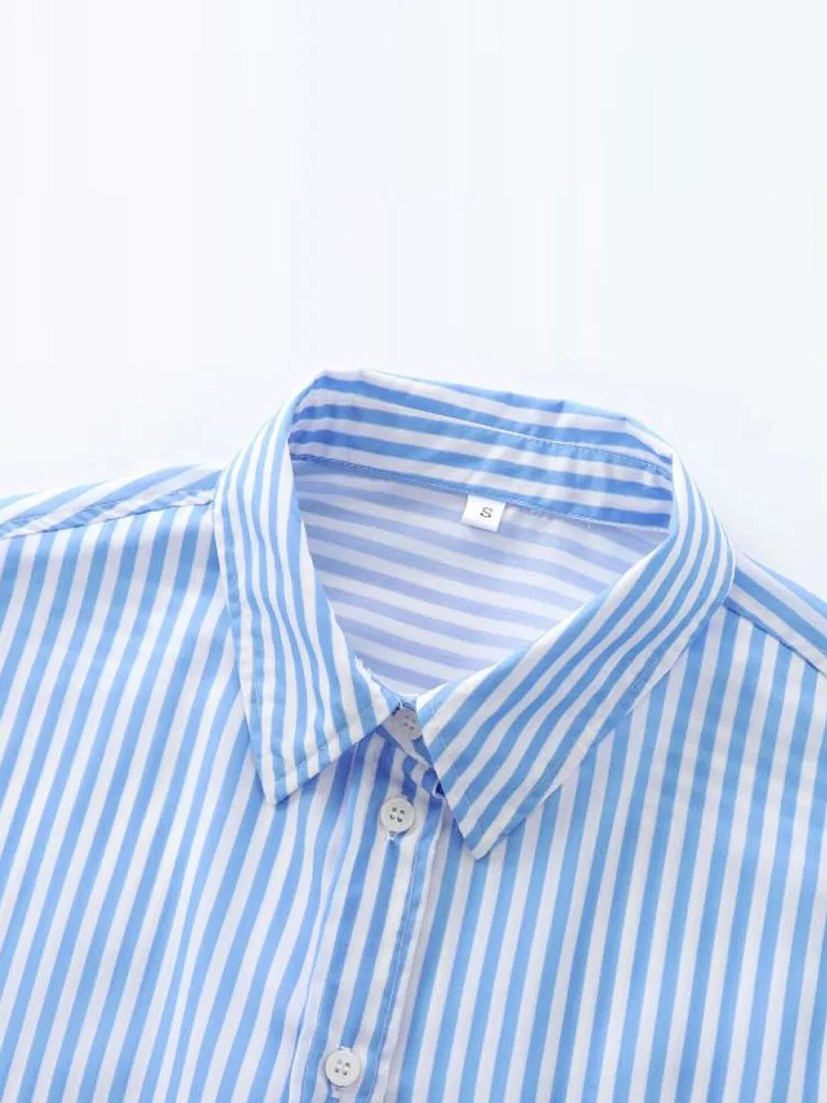 Женский летний топ в полоску с карманами и отложным воротником