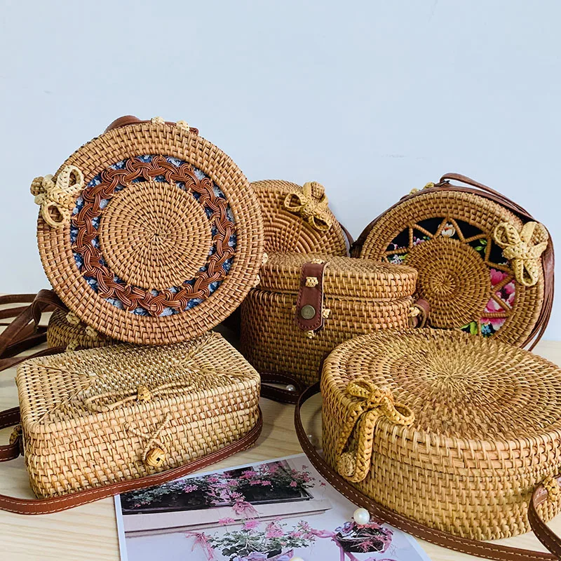 

2023 Women Straw Bags Round Woven Handmade Ladies Design Summer Beach Circle Bohemia Rattan Cross Body Shoulder Bag New Fashion