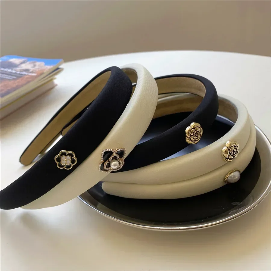 Новинка 2024 элегантные простые черно-белые повязки на голову женские