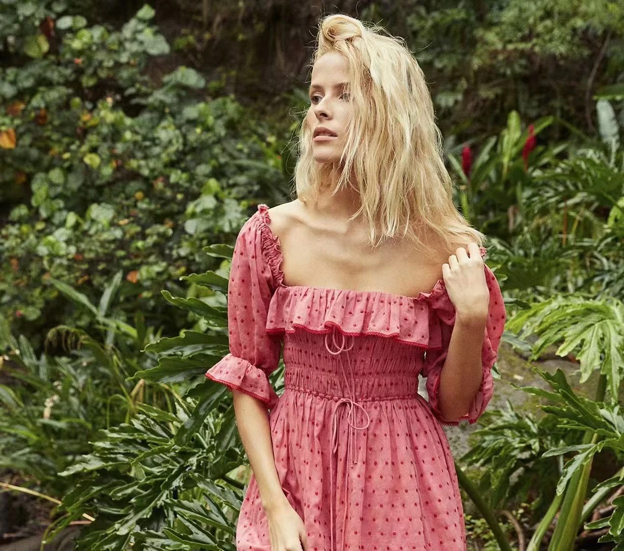 

Women Square Collar Bubble Sleeve Elastic Waist Dot Emnroidery Long Cotton Linen Dress