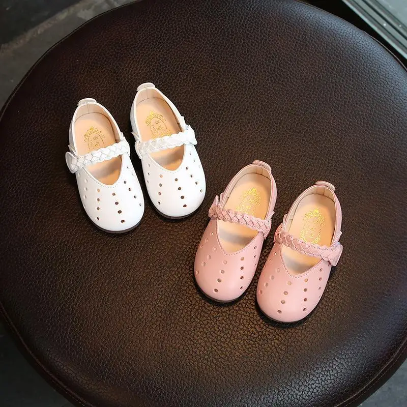 

Girls Spring Summer Sandals Little Girls Princess Shoes Children Hollow Korean Shoes