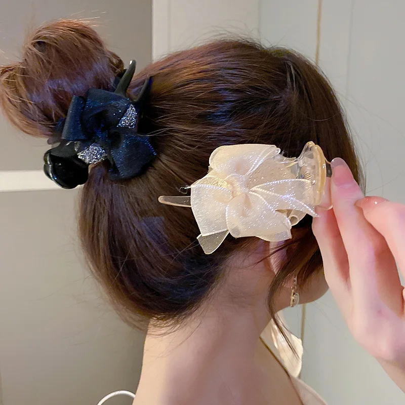 

Trend: Broken Diamond Gauze Bowknot Hairpin, Japanese And Korean Style, Sweet Retro Grip, Fashionable Design Sense, New Hairstyl
