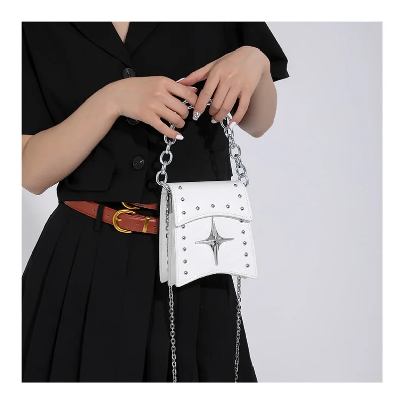 Popular Retro Biker's Small Square Bag Female Rivet Metal Decorative Niche Chain Messenger Bag