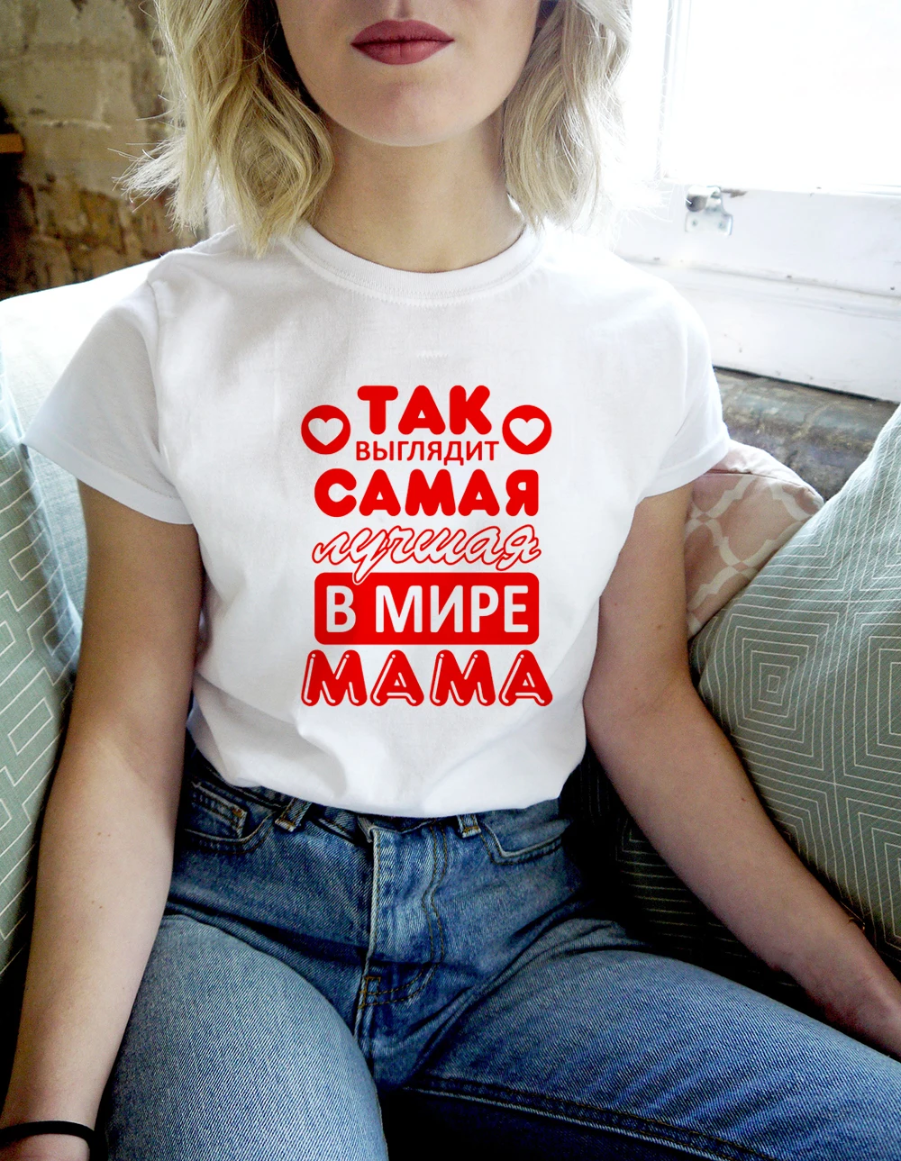 

Женская летняя футболка с коротким рукавом и графическим принтом