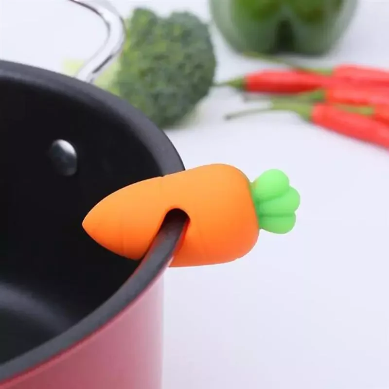

2023New Home Silicone Carrot Design Protect hand Spill-Proof Pot Lid Rack Overflow Stoppers Pot Cover Lifter For Kitchen Tools
