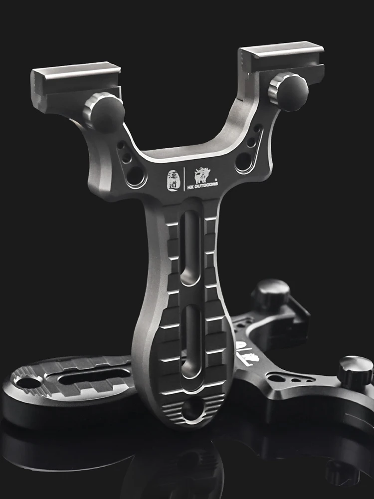 

Professional High Precision Aluminium Alloy Slingshot High Quality Outdoor Hunting Competition Adult Flat Leather Catapult Tool