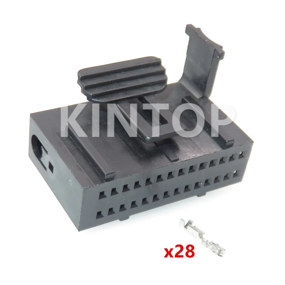 

Автомобильный разъем 28 контактов