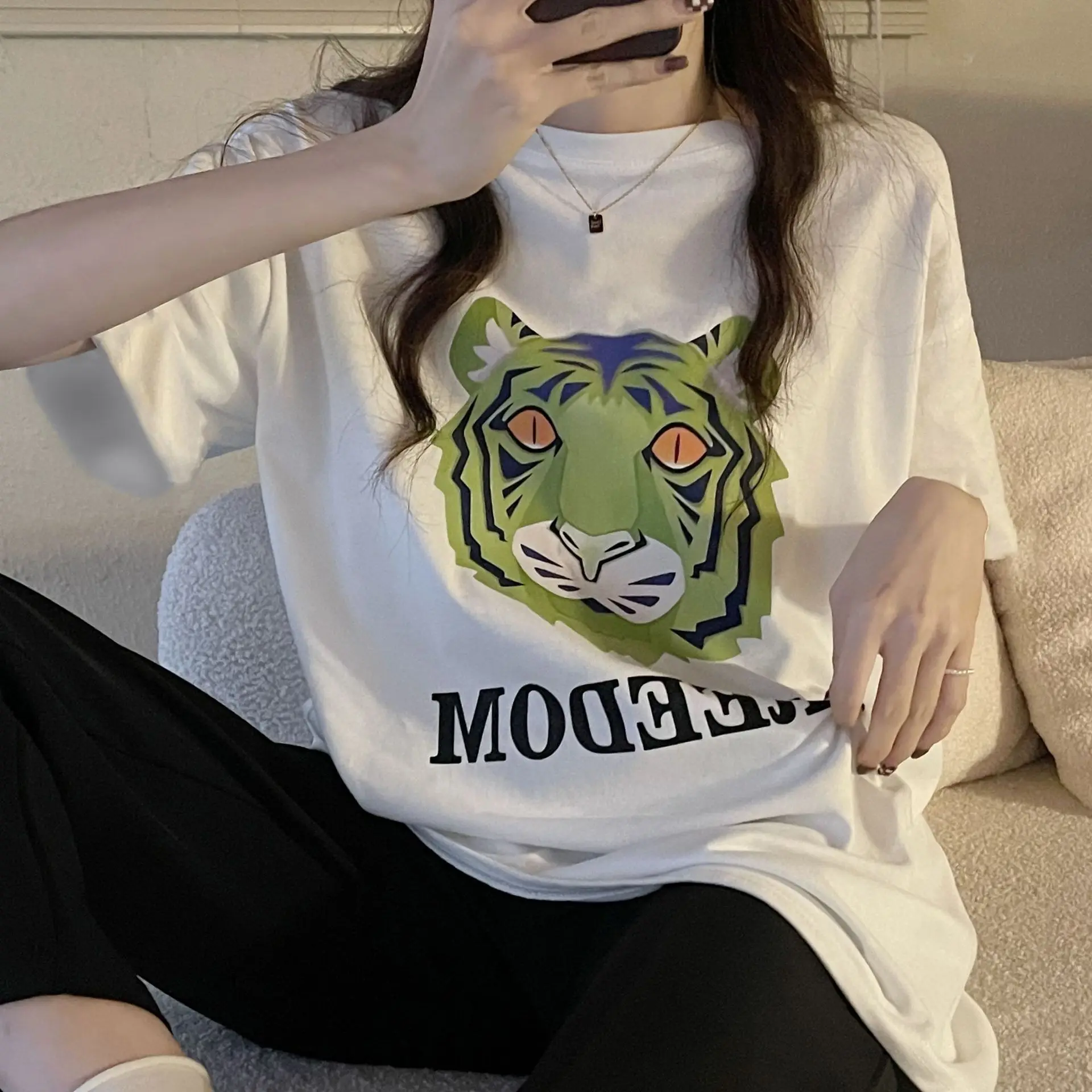 

Женская футболка с коротким рукавом, свободный хлопковый топ с принтом тигра, лето 2022