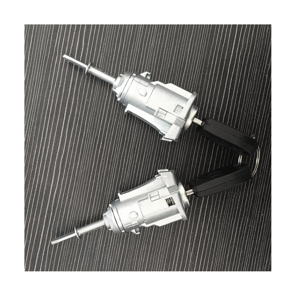 604837167 604837168 цилиндр замка левой и правой двери для GOLF 4 IV MK4 BORA A6 SKODA FABIA POLO 1997-2009