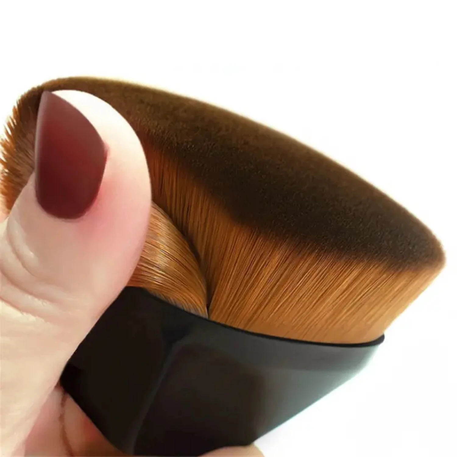 Портативная Кисть для нанесения основы и макияжа в удобном футляре хранения 1 шт.