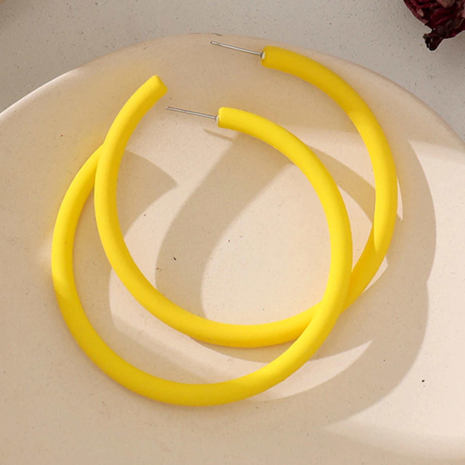 2024 модные большие круглые серьги-кольца ярких цветов 6 3 см для женщин и девушек