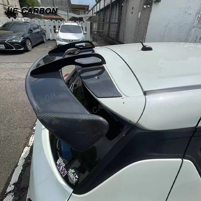 Задний диффузор из углеродного волокна для Suzuki Swift Sport ZC33S серии 2018-2024 комплект