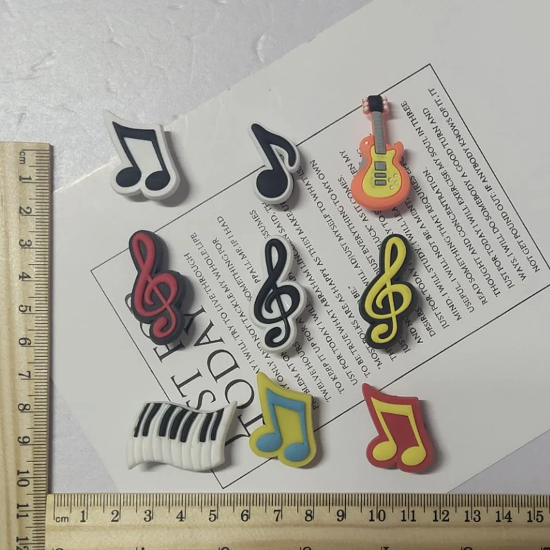 

Кроксы, подвески для обуви из ПВХ, подвески «сделай сам», мелодия, аксессуары, украшения для сабо, Мультяшные подвески для обуви, застежка дл...