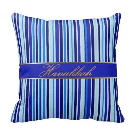 

Декоративная наволочка с золотистыми синими полосками