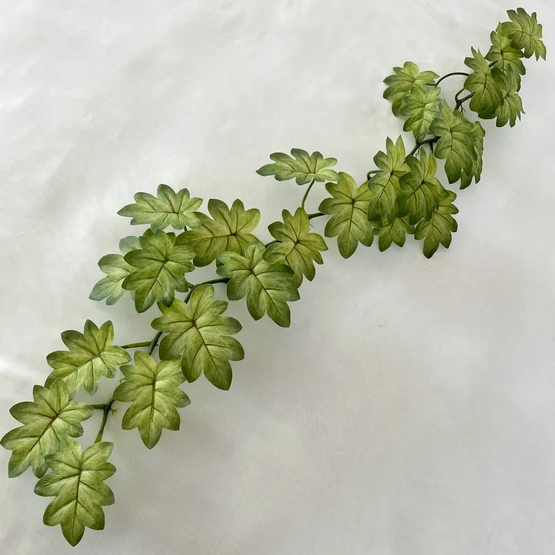 Искусственные листья виноградной лозы из пластика