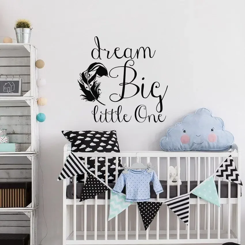 Наклейки на стену Dream Big Little One с цитатой применимые для детской комнаты